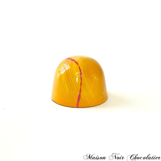 Seasonal availability only! Winter Collection 64% Dark chocolate Bonbons.